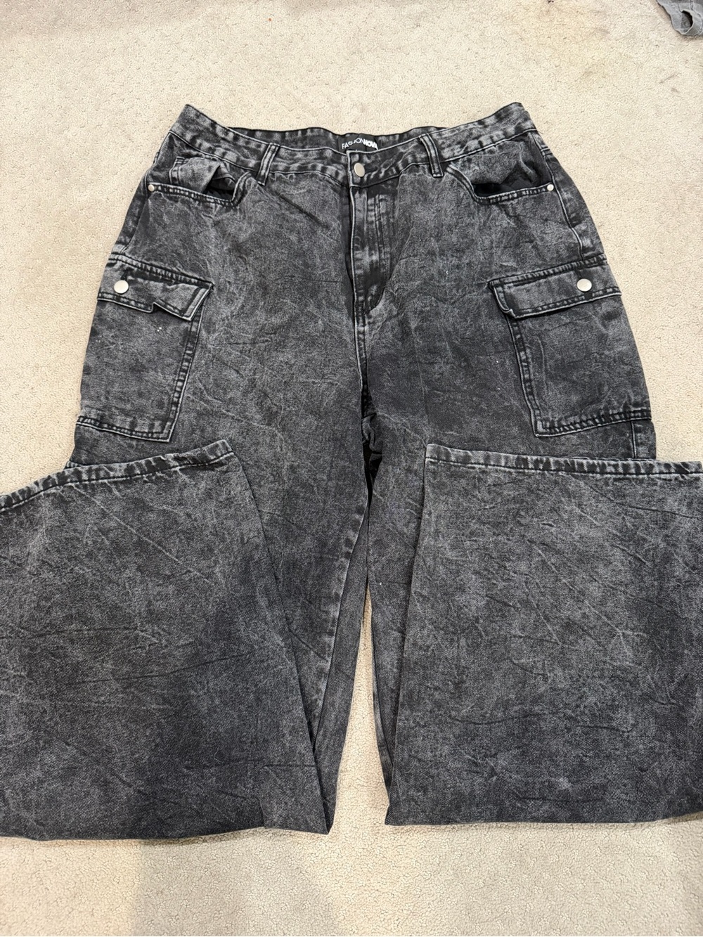 Fashion Nova Black Acid Wash Cargo Jeans
